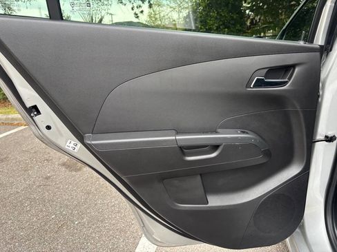 Used 2017 Chevrolet Sonic Premier image 11