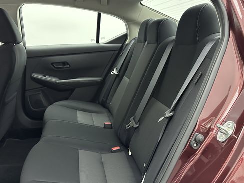 Used 2025 Nissan Sentra SV image 28