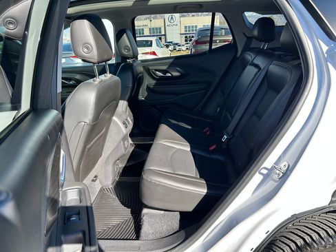 Used 2021 GMC Terrain SLT w/ Infotainment Package II image 23