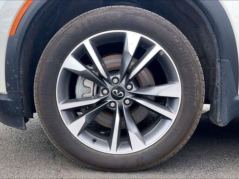 Used 2025 INFINITI QX60 Luxe image 2