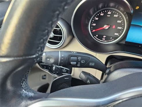 Used 2021 Mercedes-Benz GLC 300 image 26