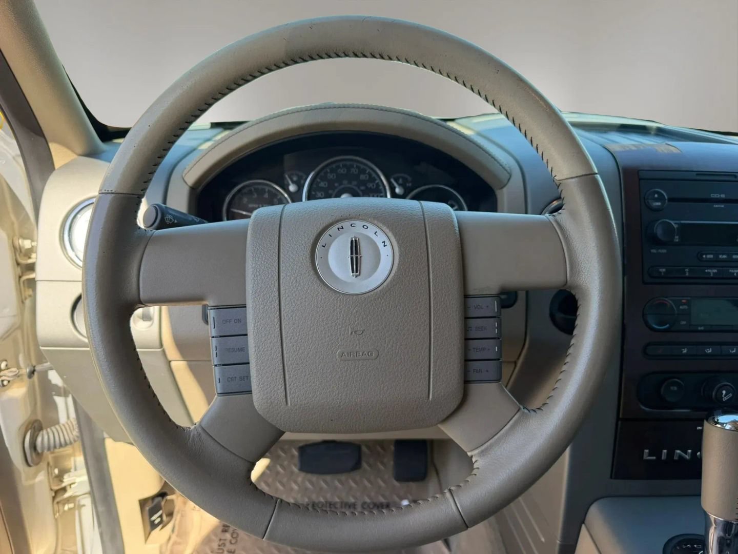 Used 2006 Lincoln Mark LT 2WD image 20