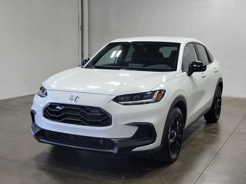 Certified 2024 Honda HR-V Sport image 2
