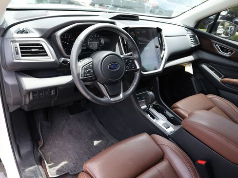 Used 2023 Subaru Ascent Touring AWD/4WD image 15