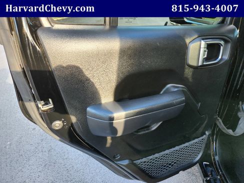 Used 2023 Jeep Gladiator Sport image 36