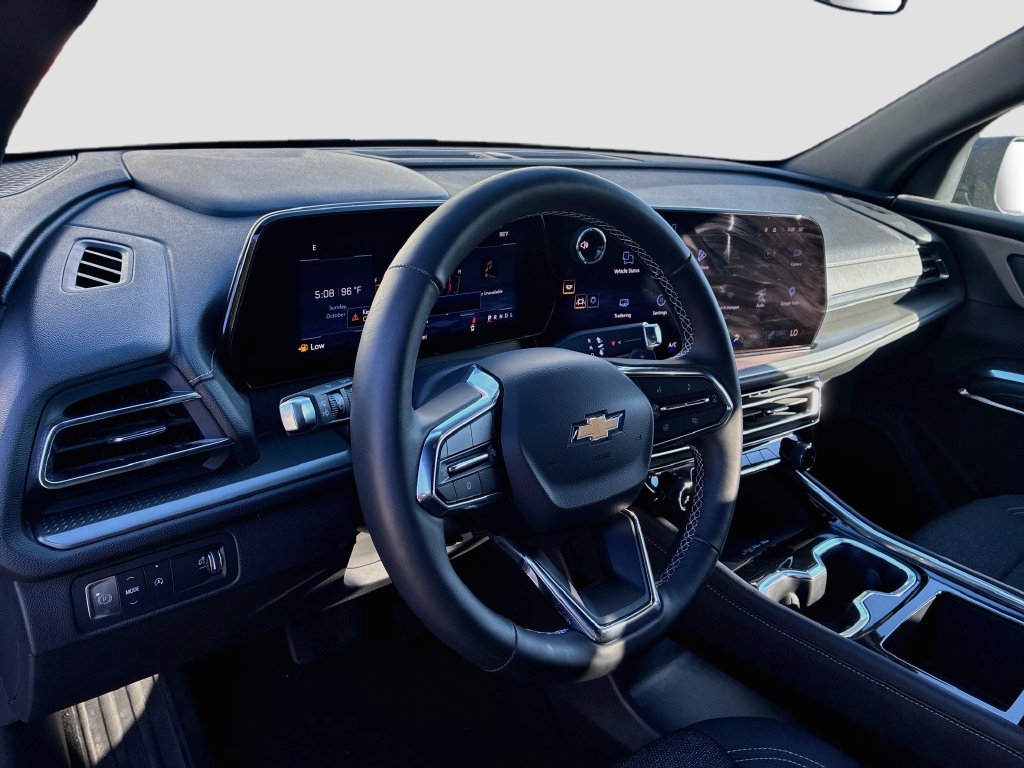 Used 2026 Chevrolet Traverse LT w/ LPO, Floor Liner Package FWD image 9