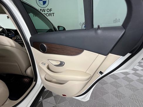 Used 2022 Mercedes-Benz GLC 300 GLC 300 image 25