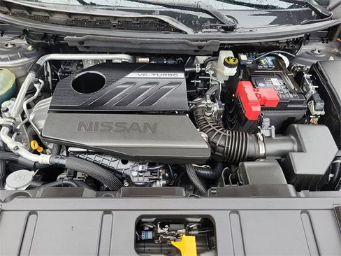 Used 2023 Nissan Rogue SV image 30