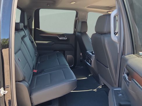 Certified 2025 GMC Sierra 1500 Denali w/ Denali Reserve Package AWD/4WD image 14