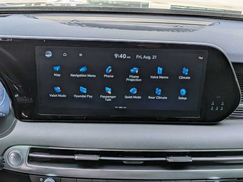 Certified 2025 Hyundai Palisade Calligraphy FWD image 21