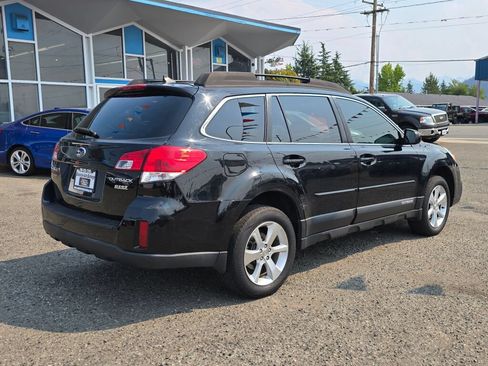 Used 2014 Subaru Outback 2.5i Limited AWD/4WD image 7