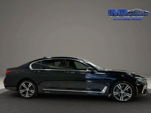Used 2017 BMW 750i xDrive AWD/4WD image 5