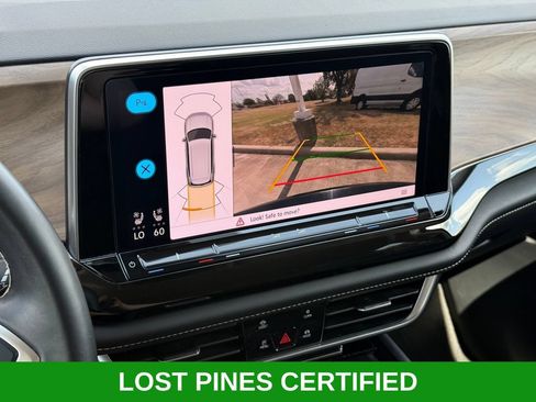 Used 2025 Volkswagen Atlas SE FWD image 16