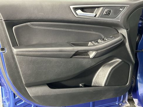 Used 2024 Ford Edge Titanium image 27