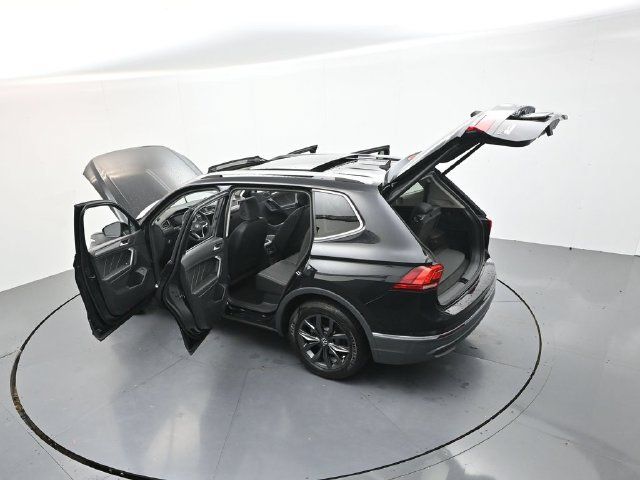 Used 2023 Volkswagen Tiguan SE FWD image 58