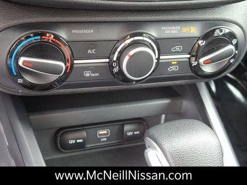 Used 2023 Kia Soul LX image 15