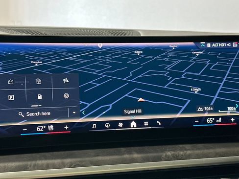 Used 2025 BMW X7 xDrive40i w/ M Sport Package image 23