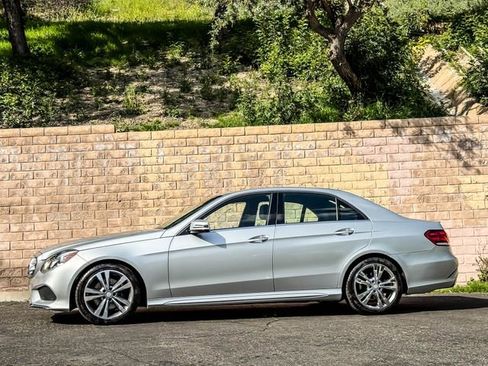 Used 2016 Mercedes-Benz E 350 Sedan image 14
