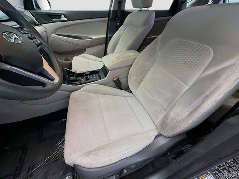 Used 2020 Hyundai Tucson Value FWD image 10