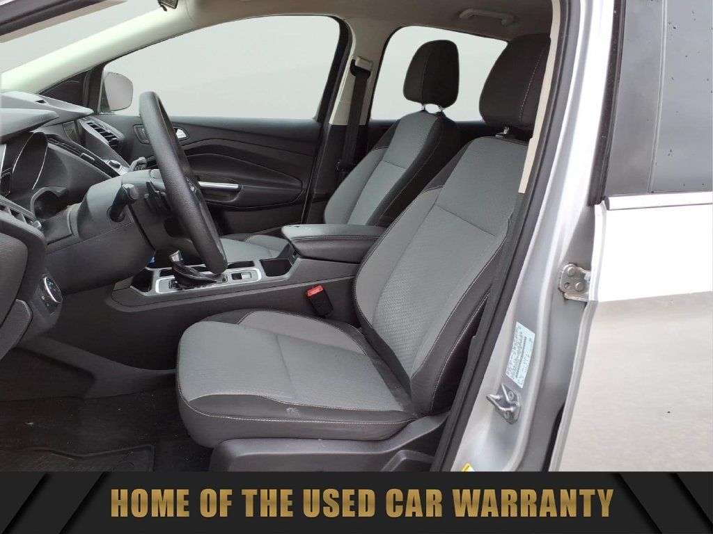 Used 2017 Ford Escape SE w/ Equipment Group 201A FWD image 14