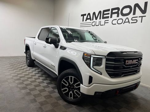 Used 2025 GMC Sierra 1500 AT4 w/ AT4 Premium Package AWD/4WD image 1