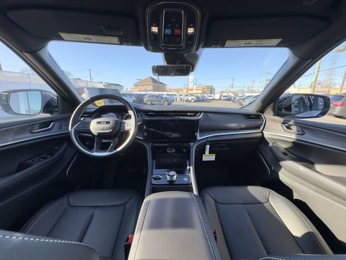 New 2026 Jeep Grand Cherokee Limited image 10