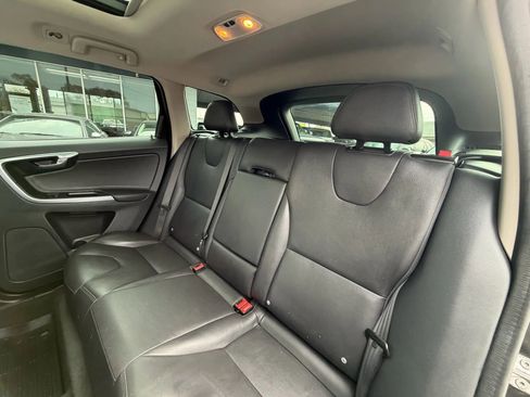 Used 2015 Volvo XC60 T5 image 14