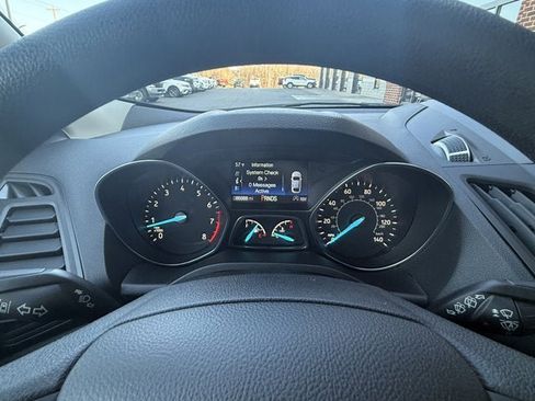 Used 2018 Ford Escape SE w/ Ford Safe & Smart Package image 26