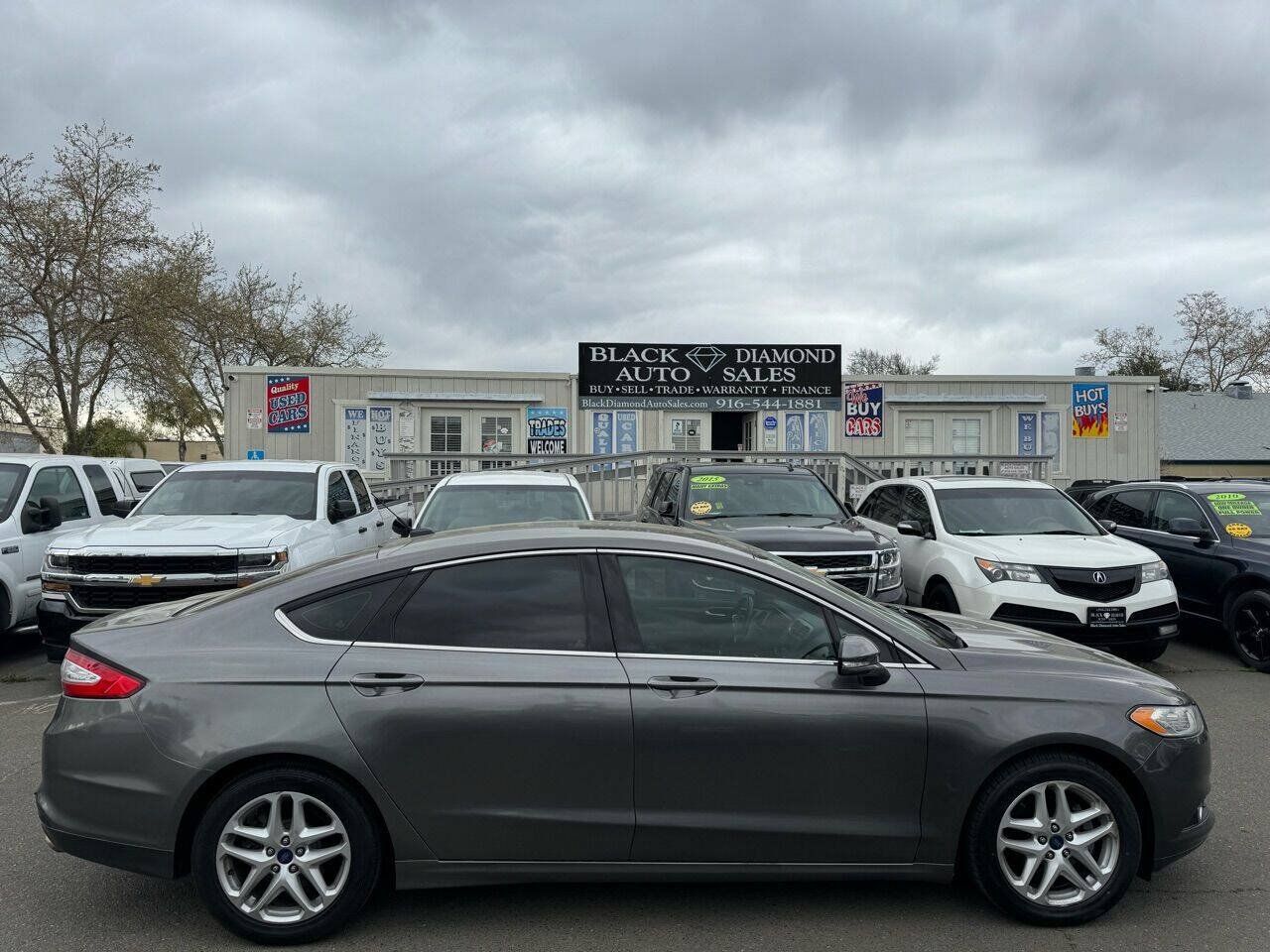 Used 2014 Ford Fusion SE w/ Equipment Group 202A FWD image 8
