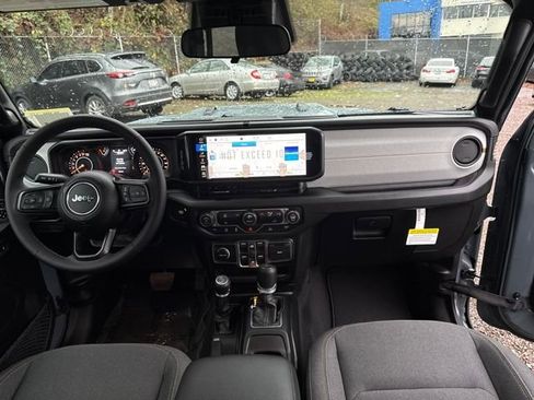 New 2026 Jeep Gladiator Sport image 11