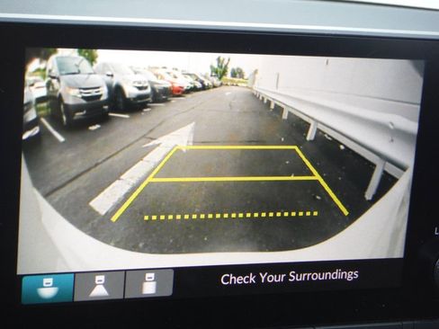 Used 2023 Honda Civic LX image 17