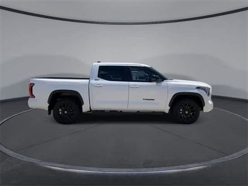 Used 2025 Toyota Tundra Limited image 9