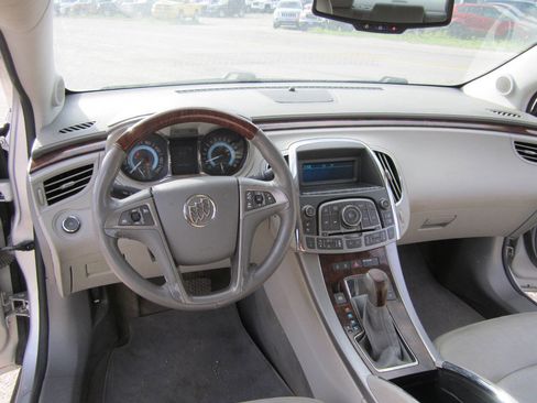 Used 2010 Buick LaCrosse CXL w/ Luxury Package image 10