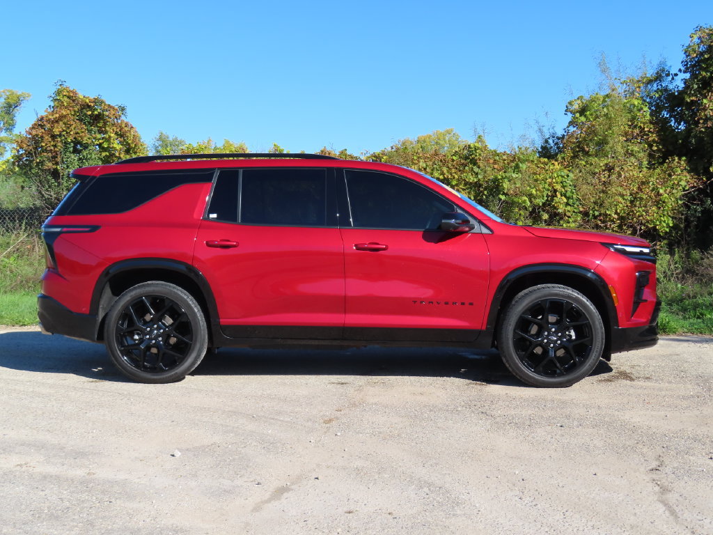 Certified 2024 Chevrolet Traverse RS AWD/4WD image 2
