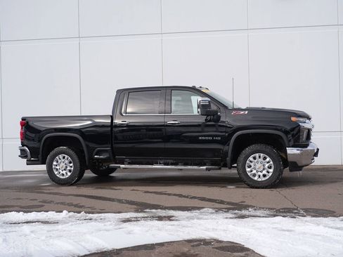 Used 2021 Chevrolet Silverado 3500 LTZ w/ LTZ Plus Package image 2