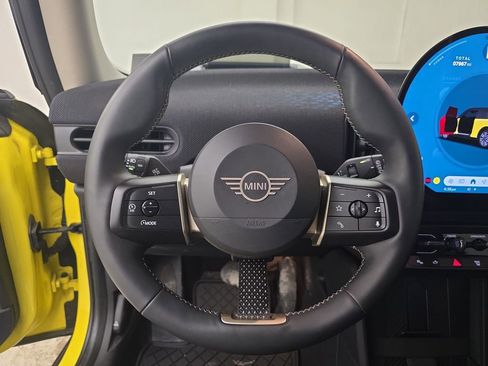 Certified 2025 MINI Cooper S image 18