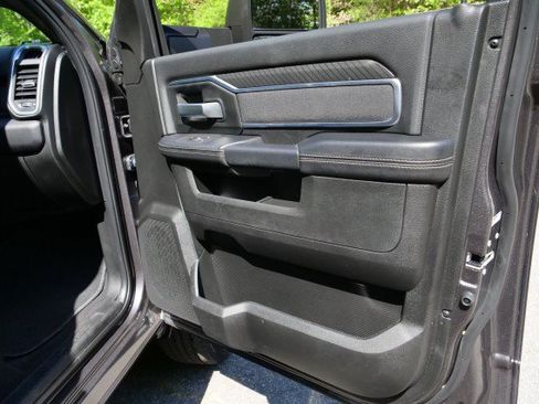 Used 2025 RAM 3500 Big Horn AWD/4WD image 43