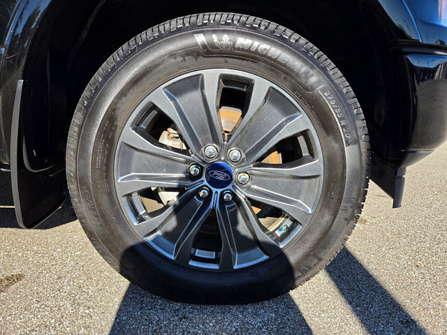 Used 2018 Ford F150 XLT w/ Equipment Group 302A Luxury AWD/4WD image 35