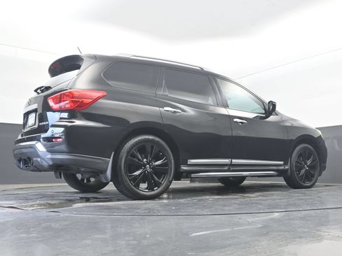 Used 2017 Nissan Pathfinder Platinum w/ Midnight Edition Package FWD image 30