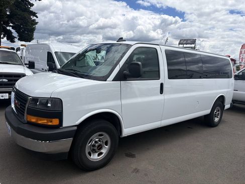 Used 2025 GMC Savana 3500 LT w/ LT Preferred Equipment Group RWD image 5