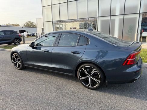 Used 2023 Volvo S60 B5 Core w/ Climate Package image 8