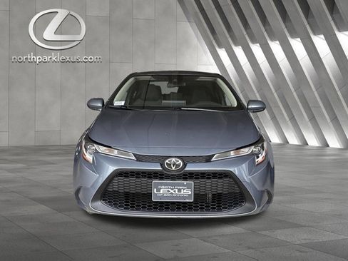 Used 2020 Toyota Corolla LE FWD image 26