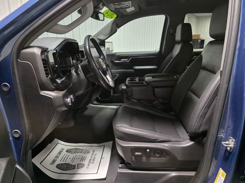 Used 2024 GMC Sierra 1500 SLT image 11