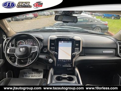 Used 2022 RAM 2500 Laramie RWD image 17