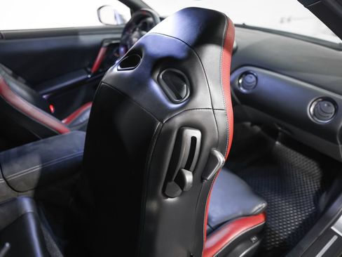 Used 2015 Nissan GT-R Black Edition AWD/4WD image 29