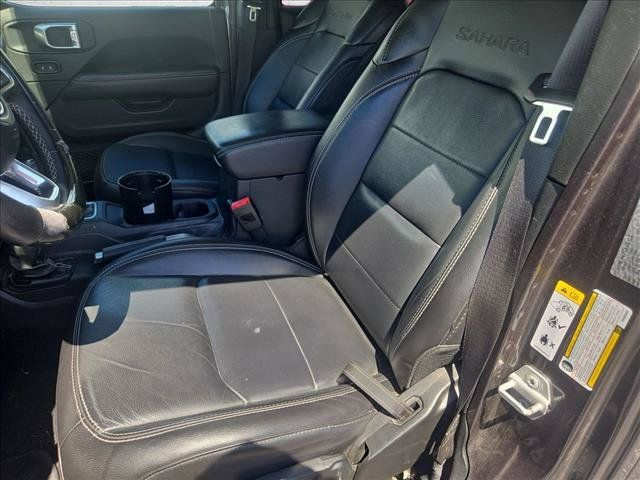 Used 2019 Jeep Wrangler Unlimited Sahara w/ Uconnect 4C Nav & Sound Group AWD/4WD image 13