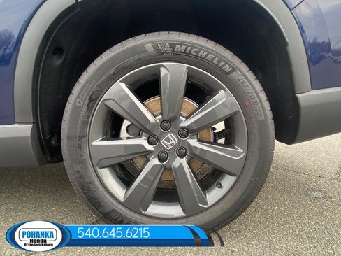 New 2025 Honda Pilot Sport image 14