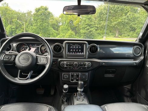 Used 2022 Jeep Gladiator Sport AWD/4WD image 12