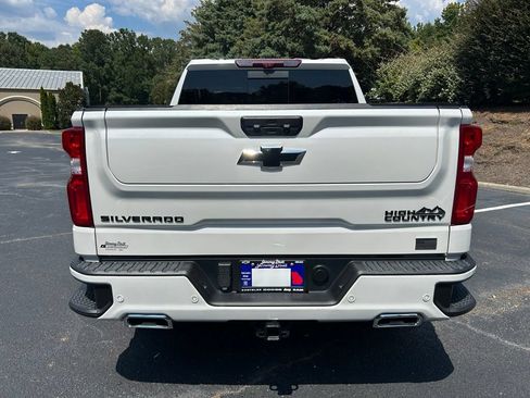 Used 2025 Chevrolet Silverado 1500 High Country AWD/4WD image 25