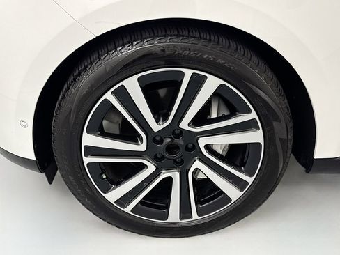 Certified 2023 Land Rover Range Rover SE AWD/4WD image 31